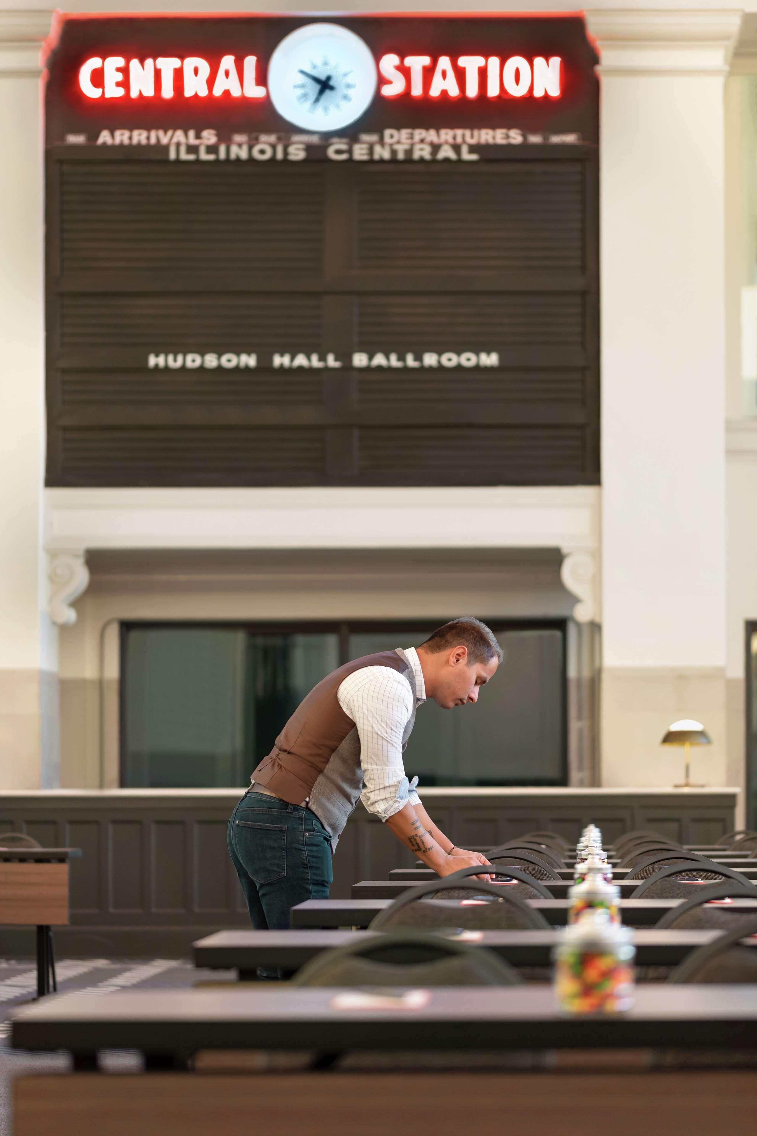 The Central Station Memphis, Curio Collection By Hilton Exterior photo