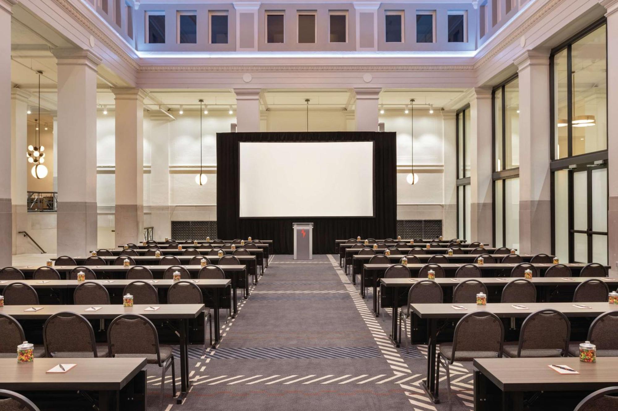 The Central Station Memphis, Curio Collection By Hilton Hotel Exterior photo